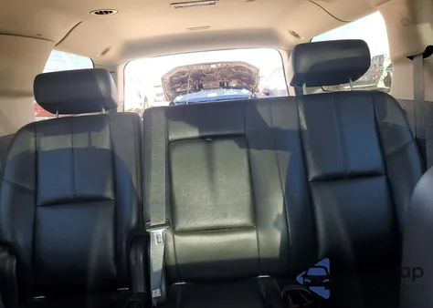 2007 Chevrolet Suburban C1500 z USA, uszkodzony, nr VIN 1GNFC16027J320172